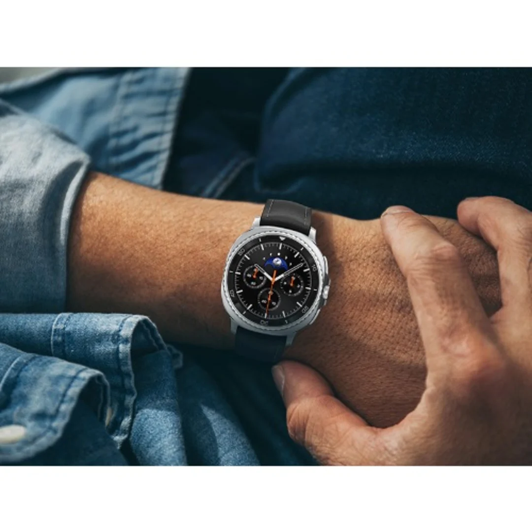 Samsung Galaxy Watch 8 Classic (46mm Bluetooth) – Black, White - Image 4